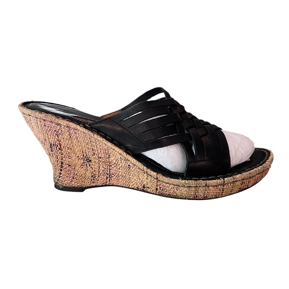 Born Black and Tan Wedge Sandals size 10